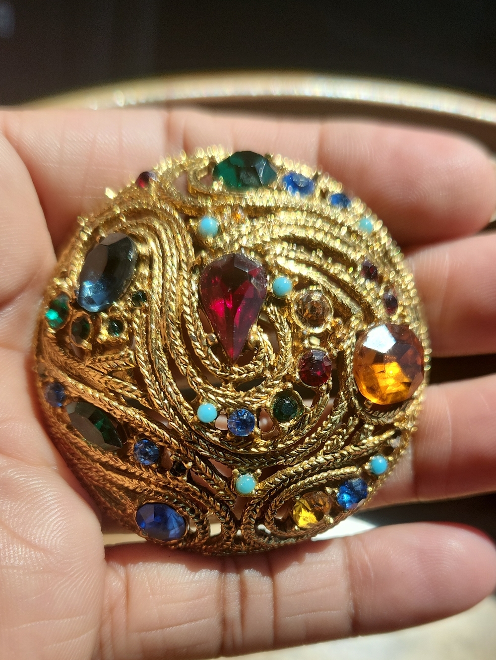 Rare Unsigned La Roco Colored Rhinestone Swirl Round Brooch/Pendant.